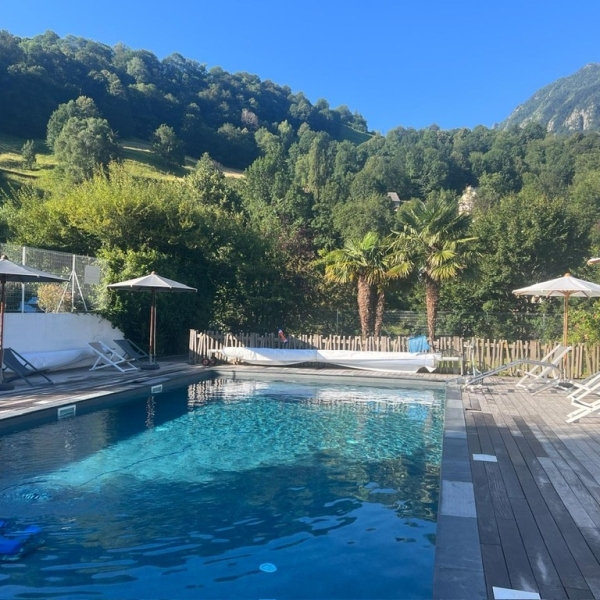 camping-cascades-piscine
